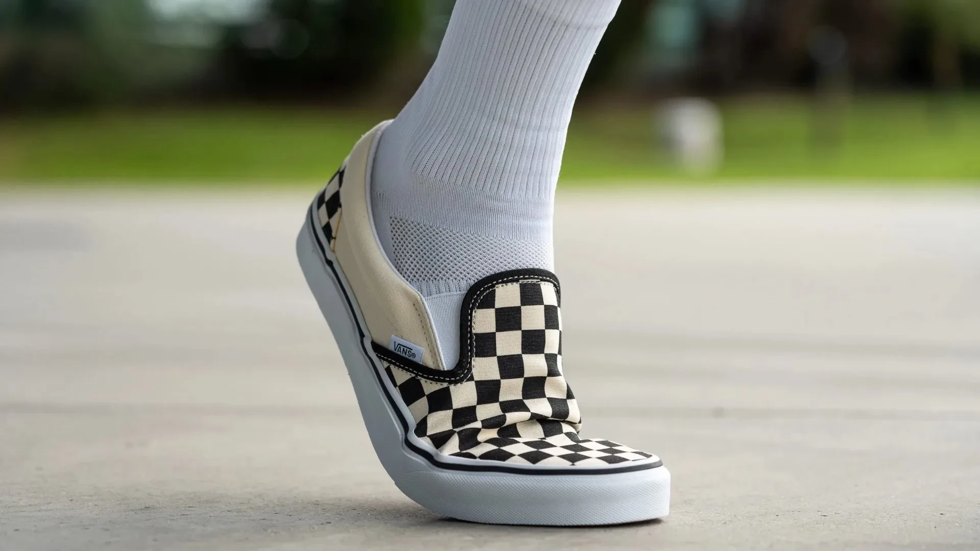 8-giay-luoi-vai-vans-canvas-slip-on-classic.webp