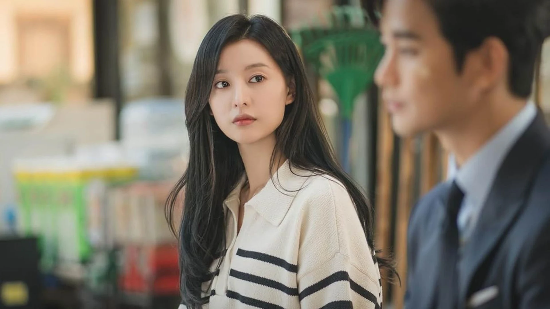 3-hon-nhan-cua-hae-in-va-hyun-woo-dan-xuat-hien-nhung-ran-nut.webp