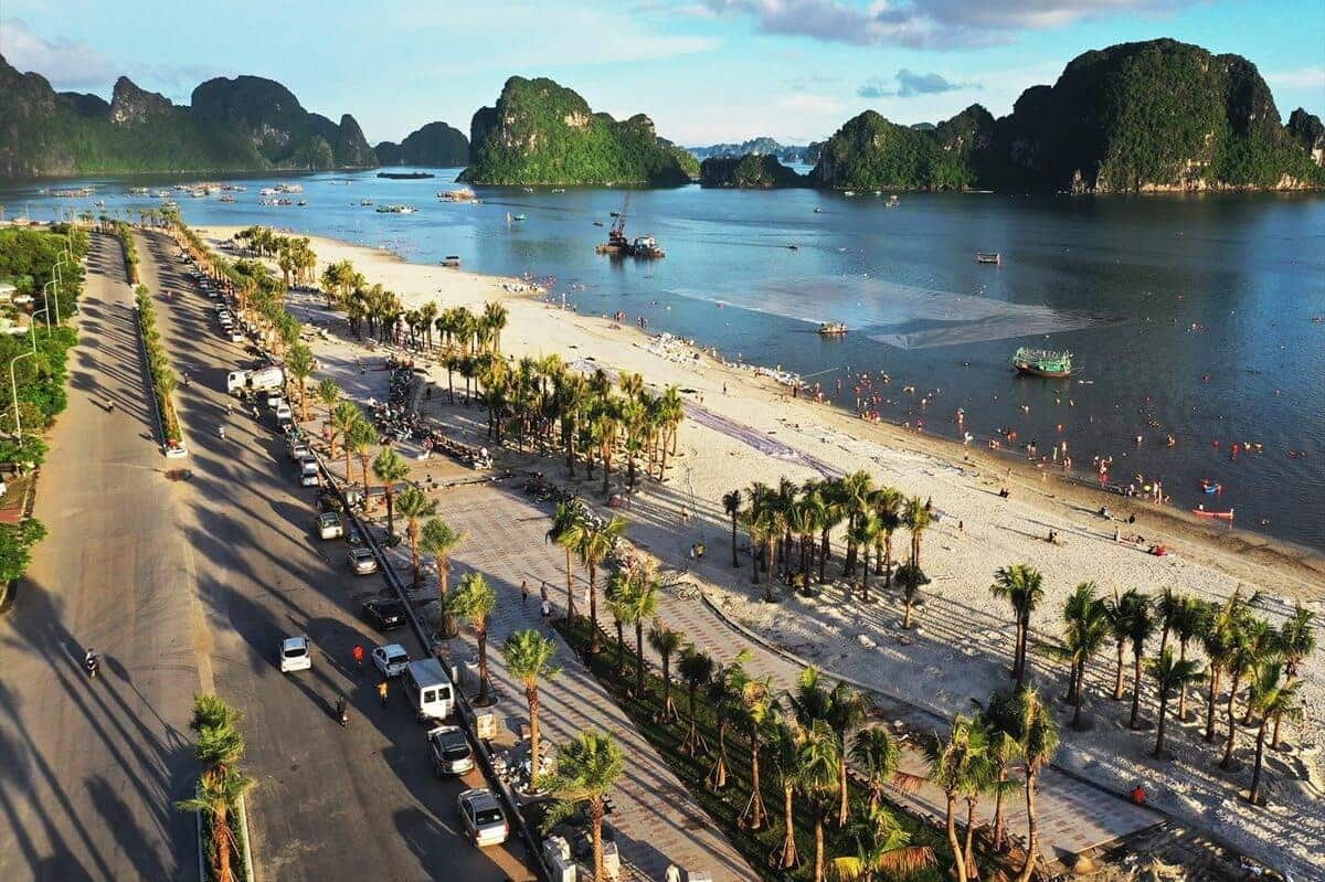Gợi ý chi tiết kinh nghiệm khám phá bãi tắm Hòn Gai